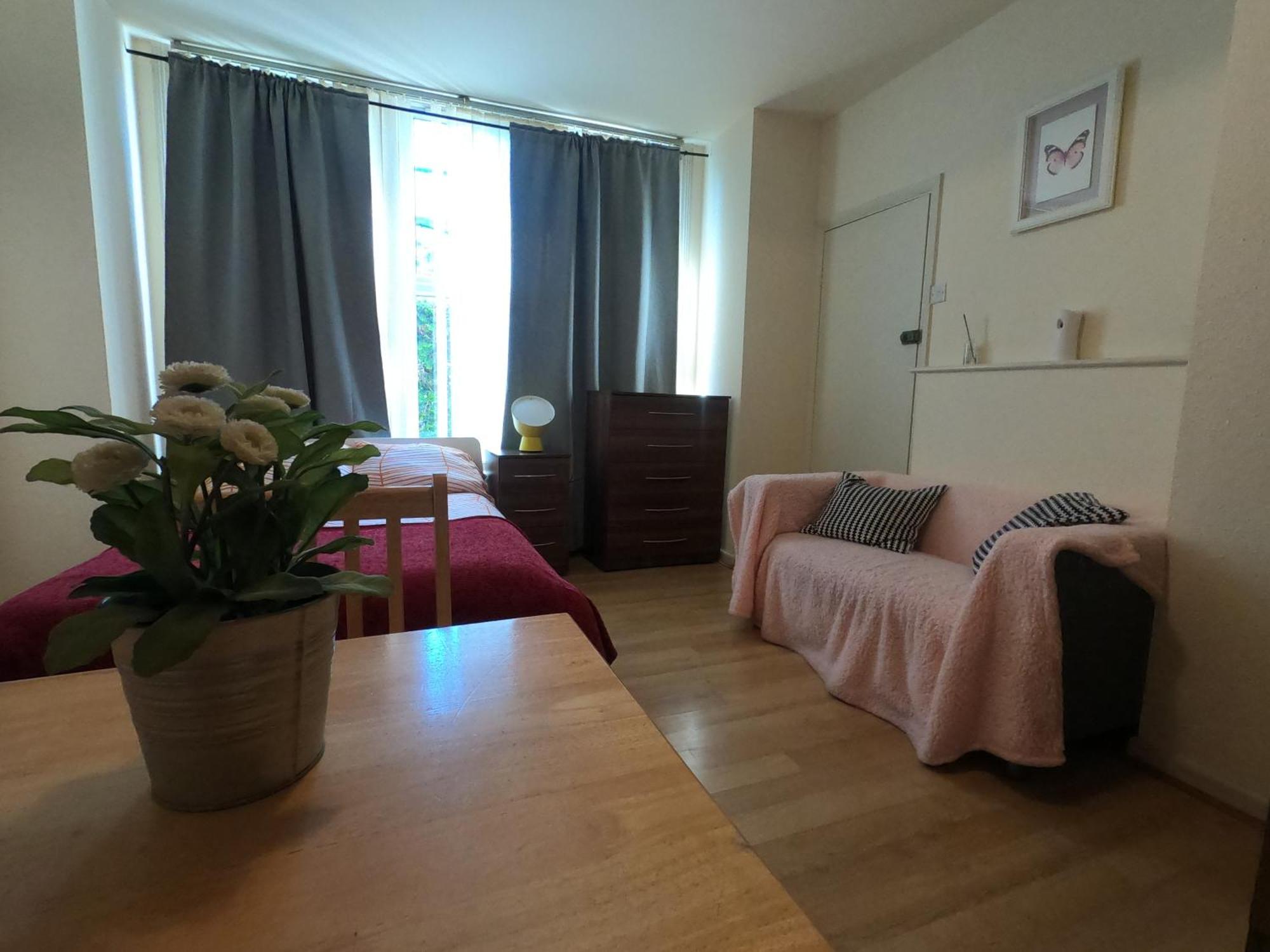 Studio 20 Ash Aparthotel Лондон Екстериор снимка