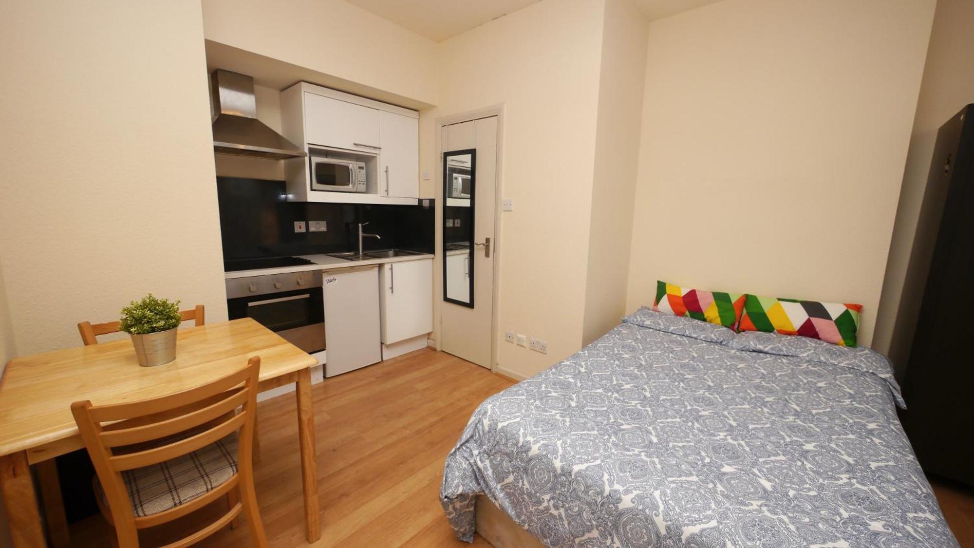 Studio 20 Ash Aparthotel Лондон Екстериор снимка