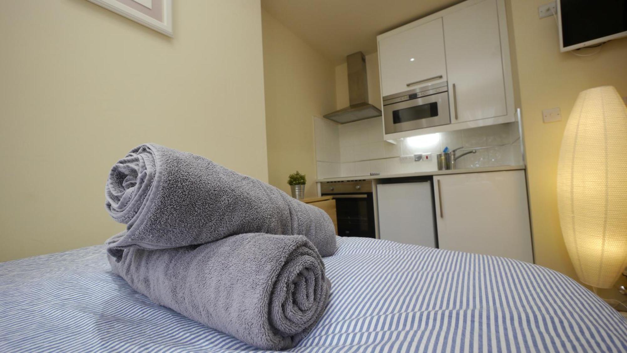 Studio 20 Ash Aparthotel Лондон Екстериор снимка